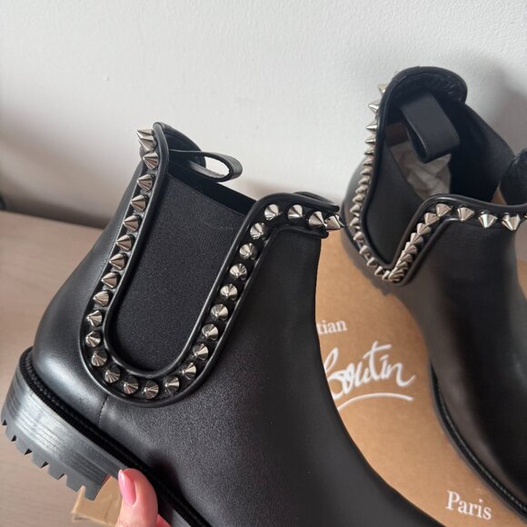 NWT Christian Louboutin Capahutta Chelsea Boots Black Calf Leather Silver Spikes - Picture 6 of 11